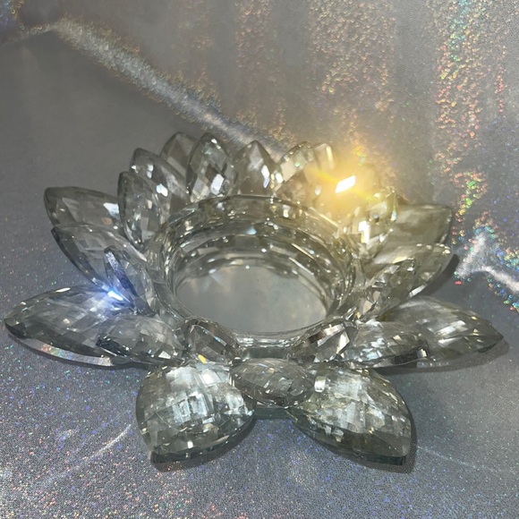 Large crystal candle holder lotus flower shiny sparkly silver mirrored luxury - Picture 3 of 9